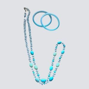 🐢 Ralph Lauren Stone Necklace with matching bracelets!